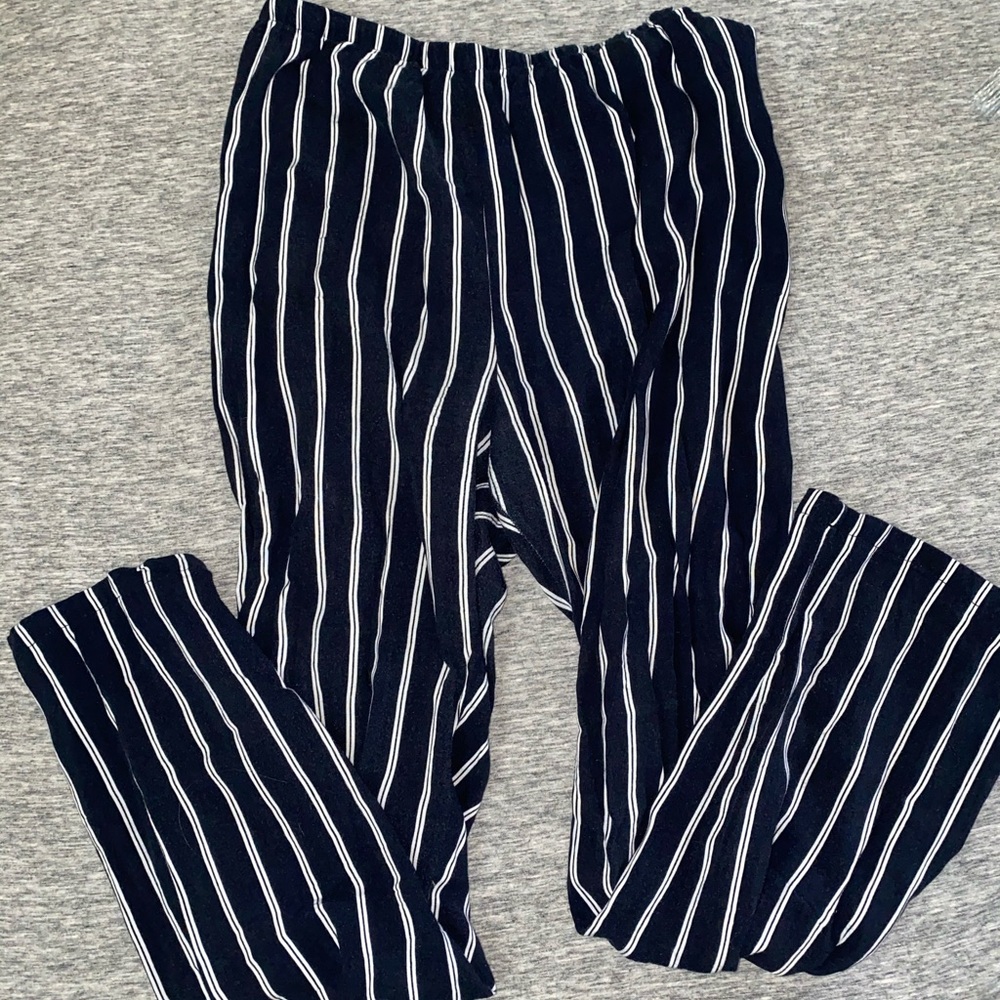 BRANDY MELVILLE navy striped pants